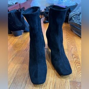 Elegant Black Suede Women's Boots